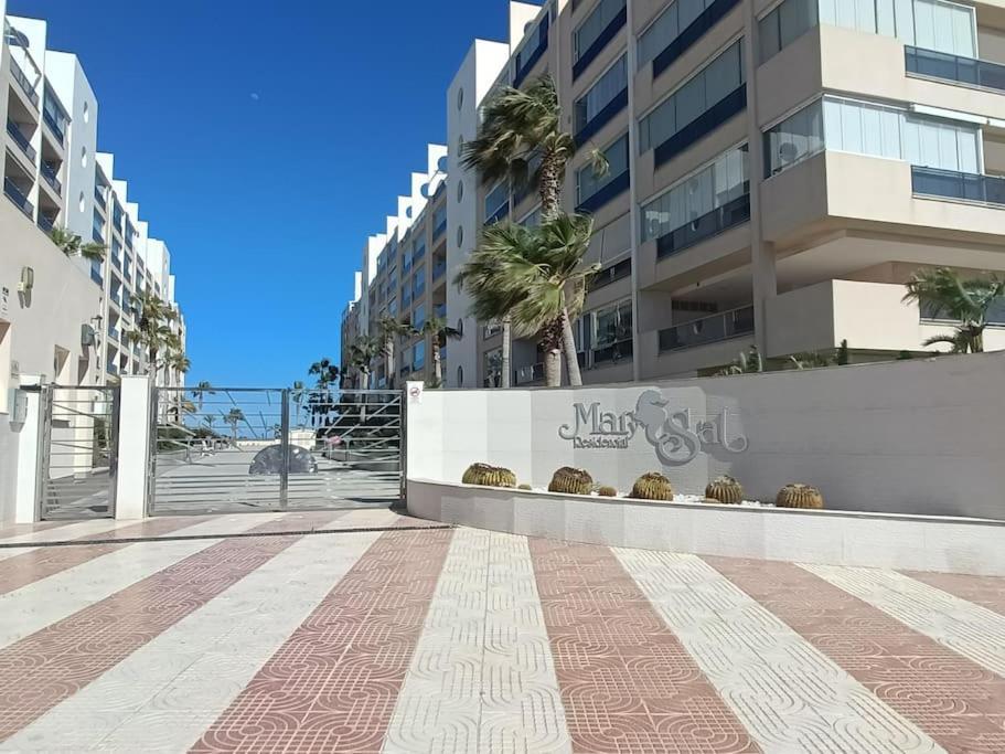 Mar Y Sal 12 Suites, Gran Terraza Con Vistas Al Mar, 2 Hab, Garaje Y Piscina Roquetas de Mar Exterior foto